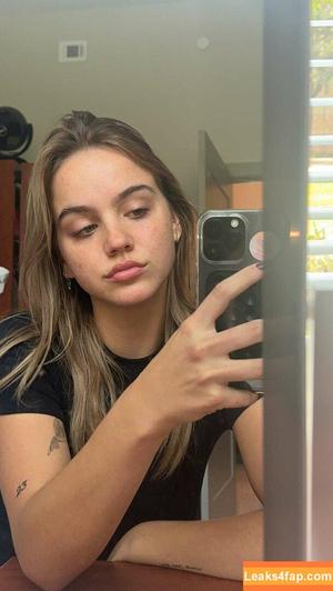 Emma Brooks photo #0756