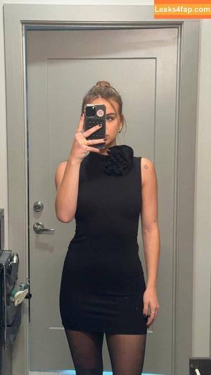 Emma Brooks photo #0757