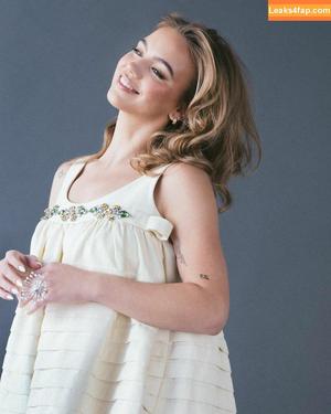 Emma Brooks photo #0777