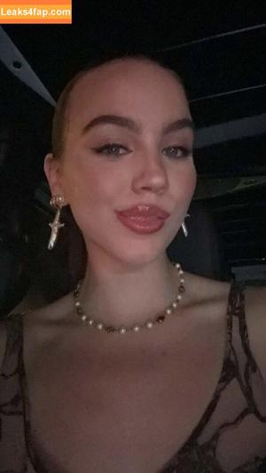 Emma Brooks photo #0830