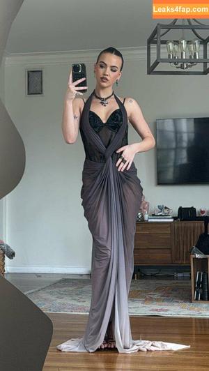 Emma Brooks photo #0848