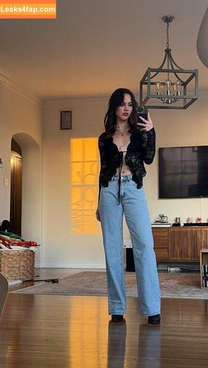 Emma Brooks photo #0926