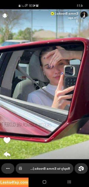 Emma Brooks photo #0940