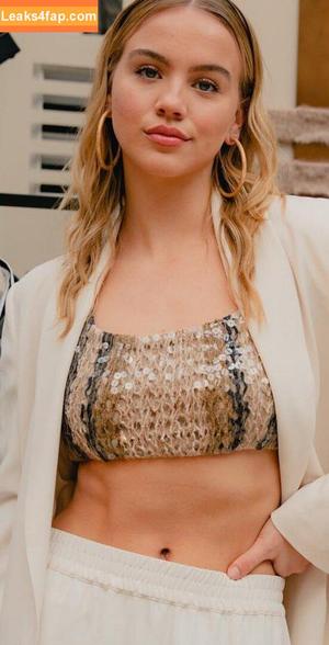 Emma Brooks photo #0948