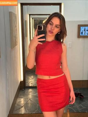 Emma Brooks photo #0973