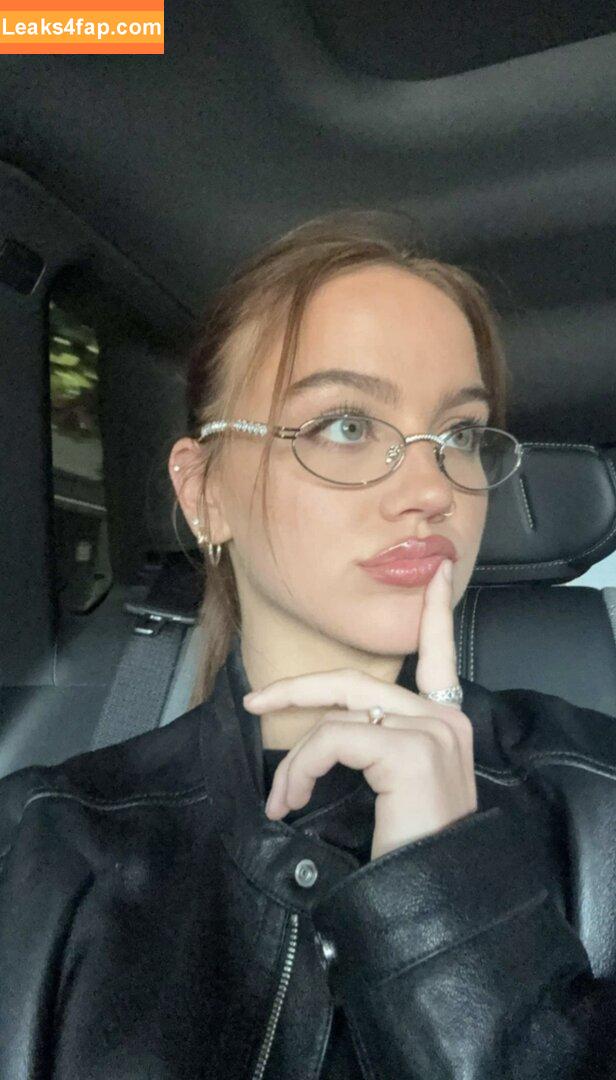 Emma Brooks / emma_brooks / emmabrooks leaked photo photo #1092