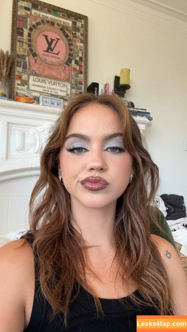 Emma Brooks / emma_brooks / emmabrooks leaked photo photo #1112