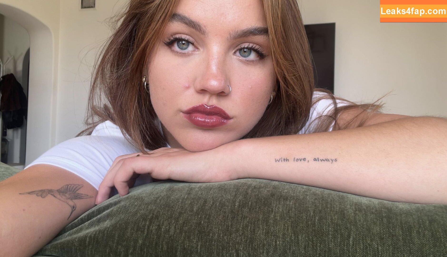 Emma Brooks / emma_brooks / emmabrooks leaked photo photo #1174