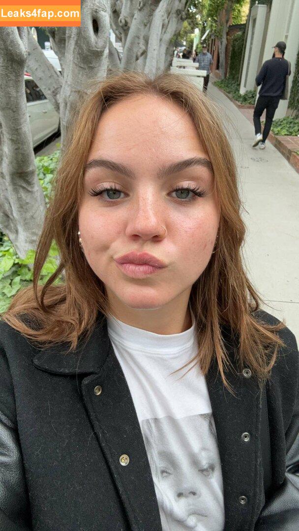 Emma Brooks / emma_brooks / emmabrooks leaked photo photo #1243