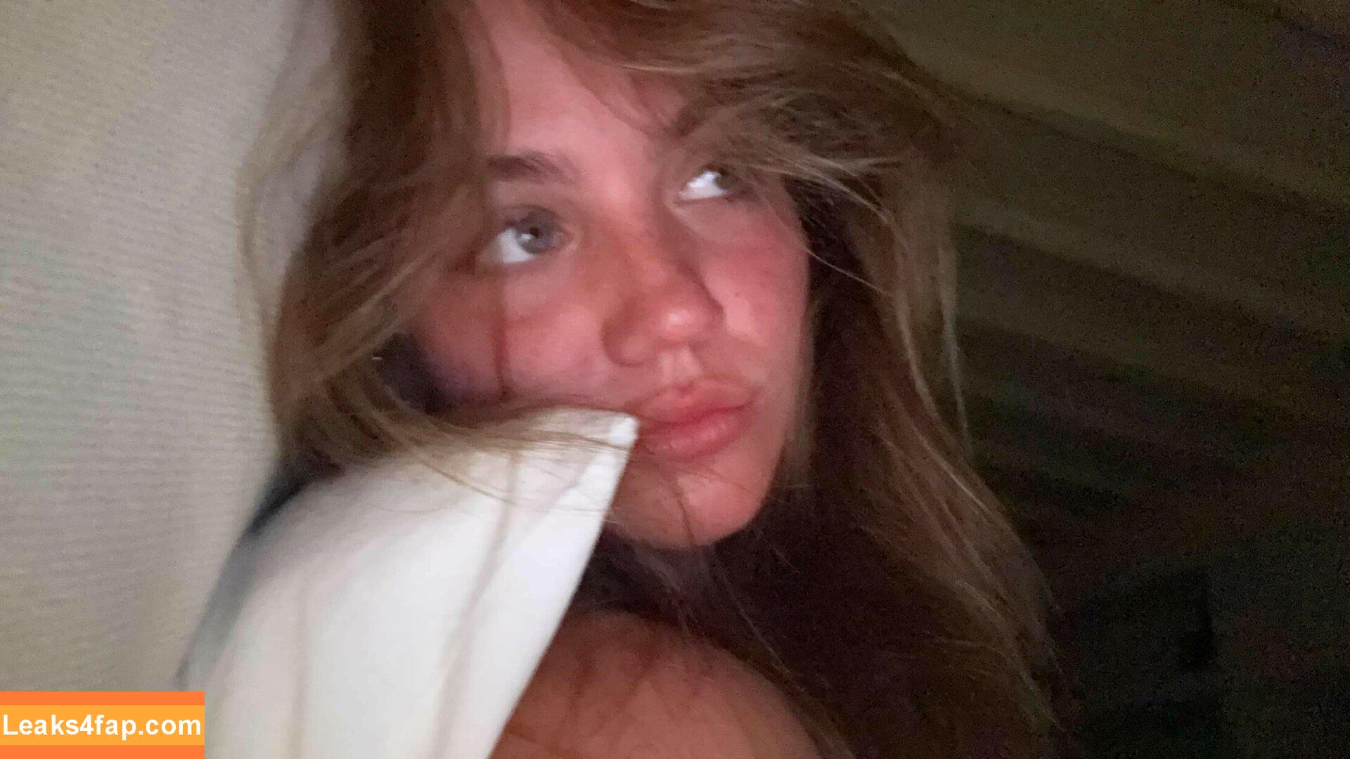 Emma Brooks / emma_brooks / emmabrooks leaked photo photo #1415