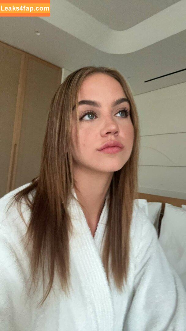 Emma Brooks / emma_brooks / emmabrooks leaked photo photo #1428