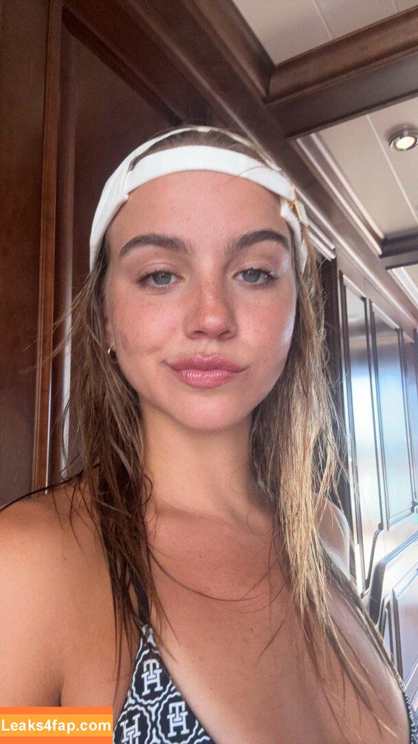 Emma Brooks / emma_brooks / emmabrooks leaked photo photo #1442