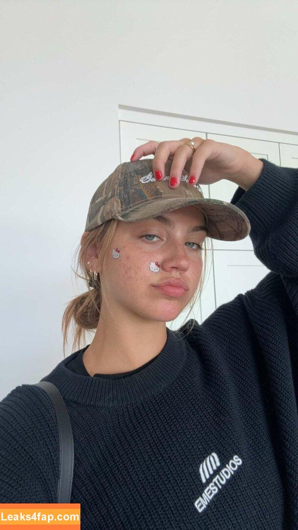 Emma Brooks / emma_brooks / emmabrooks leaked photo photo #1458