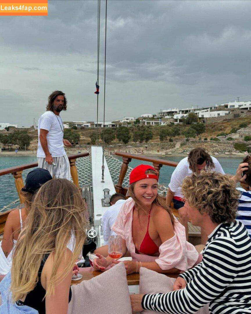 Emma Brooks / emma_brooks / emmabrooks leaked photo photo #1460