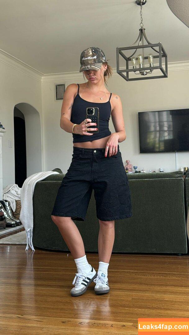 Emma Brooks / emma_brooks / emmabrooks leaked photo photo #1465