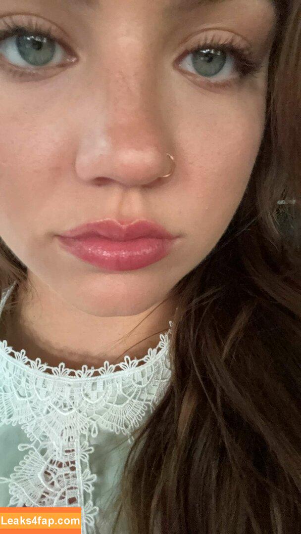 Emma Brooks / emma_brooks / emmabrooks leaked photo photo #1626