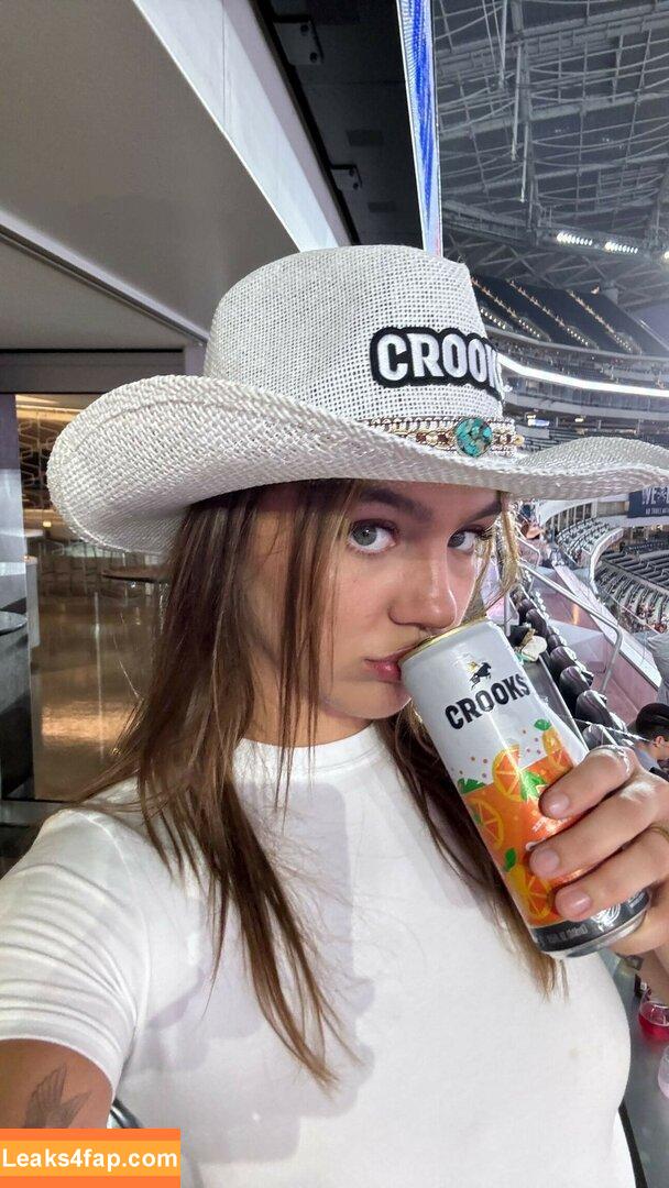 Emma Brooks / emma_brooks / emmabrooks leaked photo photo #1786