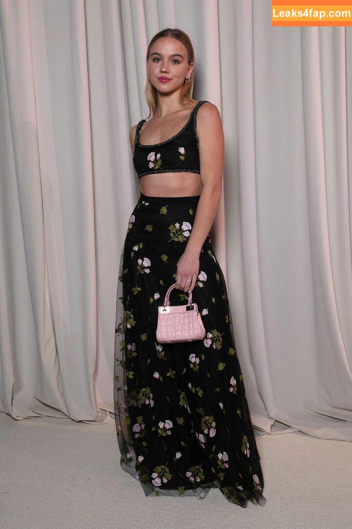 Emma Brooks / emma_brooks / emmabrooks leaked photo photo #1901