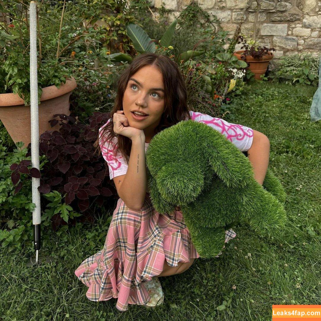 Emma Brooks / emma_brooks / emmabrooks leaked photo photo #1914