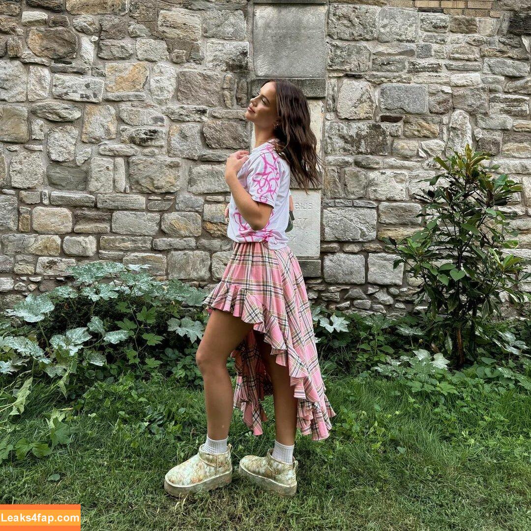 Emma Brooks / emma_brooks / emmabrooks leaked photo photo #1915