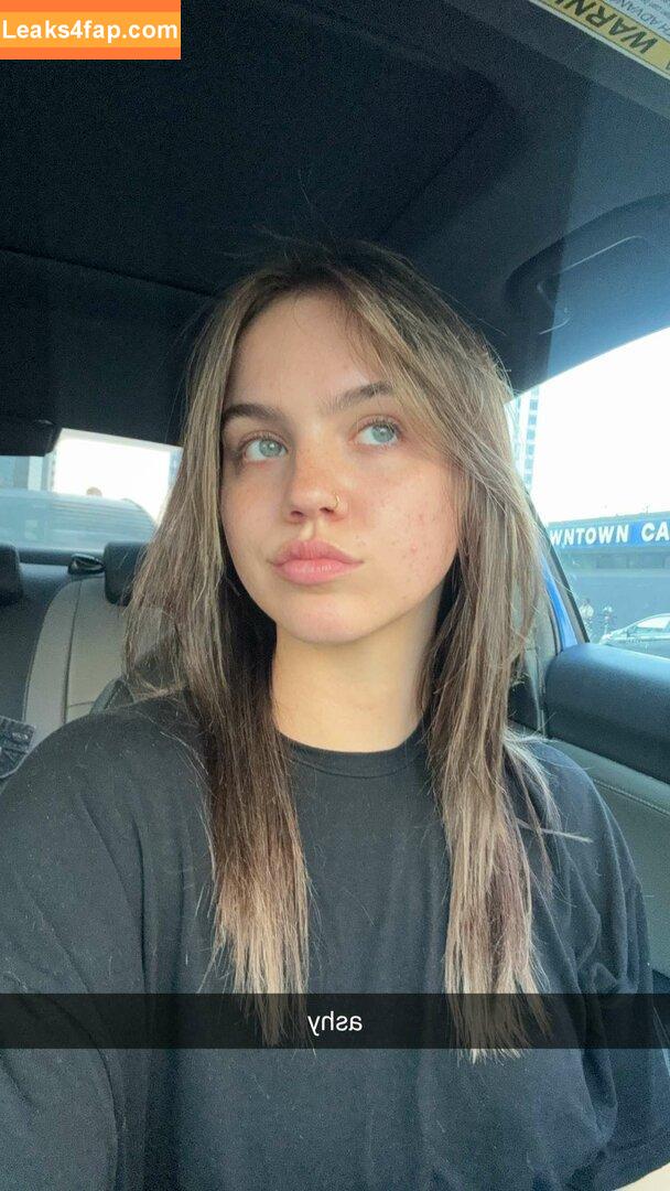 Emma Brooks / emma_brooks / emmabrooks leaked photo photo #1955