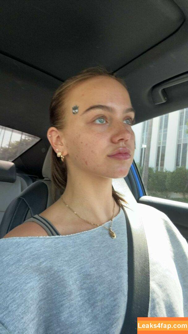 Emma Brooks / emma_brooks / emmabrooks leaked photo photo #1970