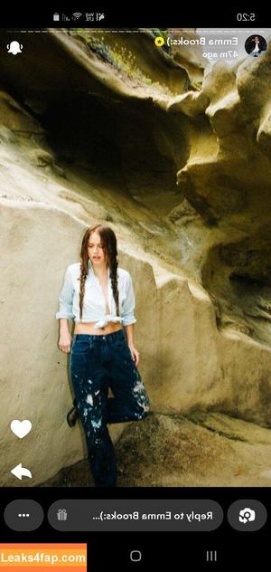 Emma Brooks photo #1004