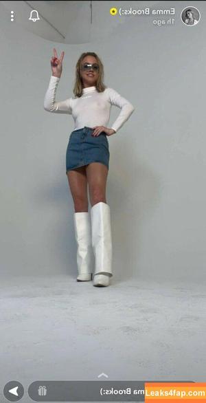 Emma Brooks photo #1154