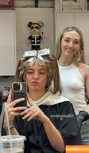 Emma Brooks photo #1180