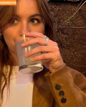 Emma Brooks photo #1202