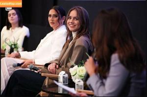 Emma Brooks photo #1209