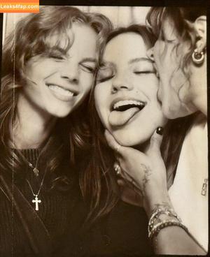 Emma Brooks photo #1214