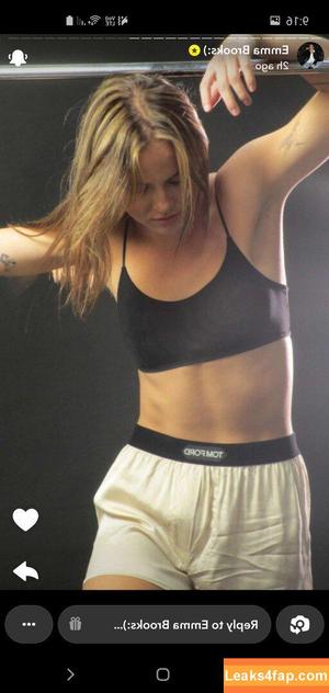 Emma Brooks photo #1259