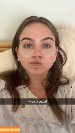 Emma Brooks photo #1281