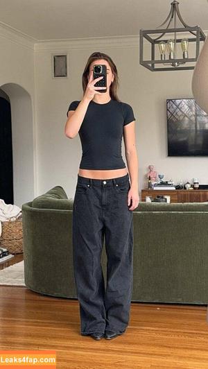 Emma Brooks photo #1285