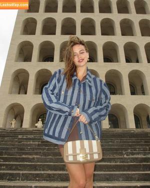 Emma Brooks photo #1344