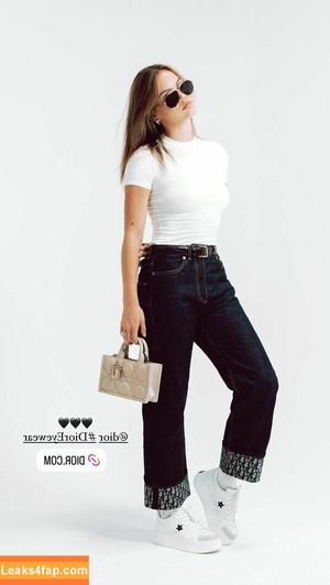 Emma Brooks photo #1419