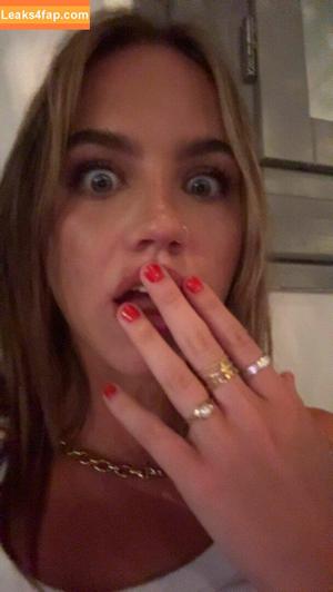 Emma Brooks photo #1432