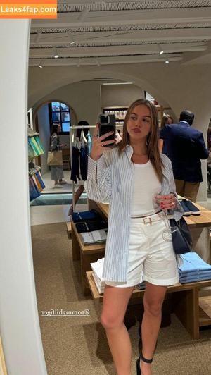 Emma Brooks photo #1440