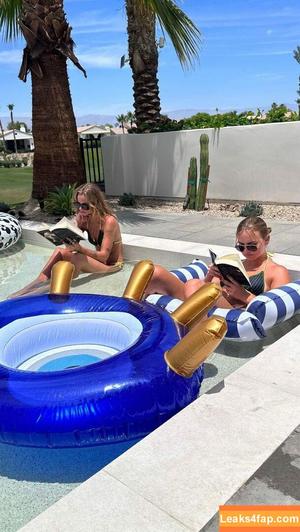 Emma Brooks photo #1468