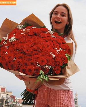 Emma Brooks photo #1492