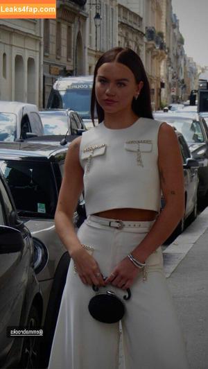 Emma Brooks photo #1593