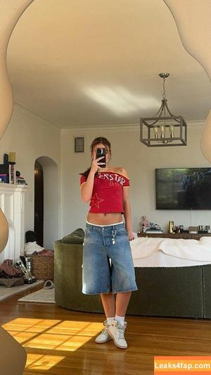 Emma Brooks photo #1662