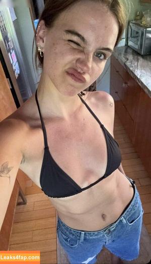 Emma Brooks photo #1671