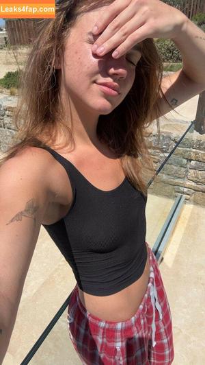 Emma Brooks photo #1723