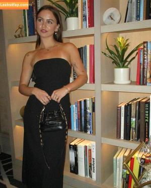 Emma Brooks photo #1774