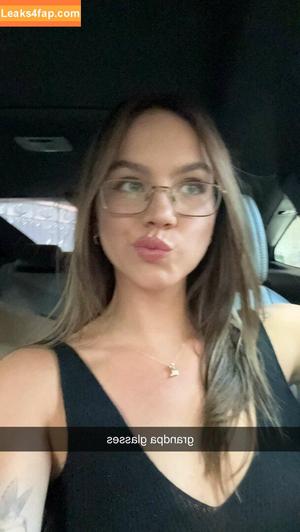 Emma Brooks photo #1834