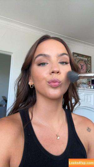 Emma Brooks photo #1841