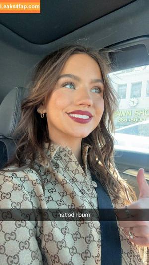 Emma Brooks photo #1845