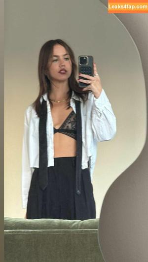 Emma Brooks photo #1847